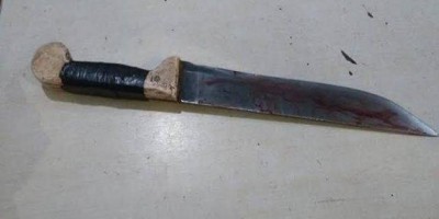Mulher é presa após esfaquear o marido durante discussão do casal