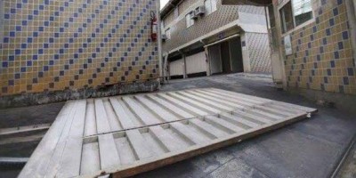 Apenado derruba portão de motel e foge após deixar mulher desmaiada em suíte