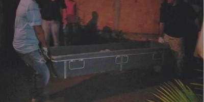 Comerciante é executado a tiros na frente da esposa em restaurante