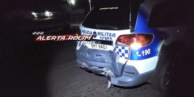 Motorista embriagado colide na traseira da viatura da Polícia Militar na RO-010, em...