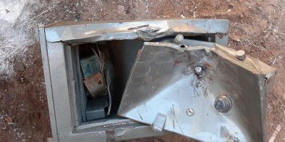 Catadores de recicláveis acham mais de R$ 35 mil em cofre deixado para sucata pela...