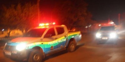 Homem leva tiro no pescoço enquanto caminhava pelo Bairro Centenário, em Rolim de Moura