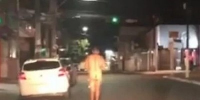 PM prende homem que caminhava pelado tentando furtar carros em Porto Velho