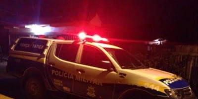Mulher quase é morta a tiros por dupla ao reagir a estupro em Porto Velho