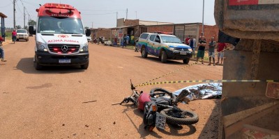 Motociclista morre esmagado após bater contra caçamba em Porto Velho; veja o vídeo