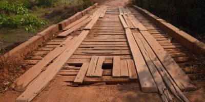 Ponte do rio Corgão é interditada para reforma na RO-484 em Santa Luzia