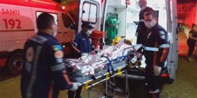 Irmão tenta matar o outro a facadas após discussão dentro de casa