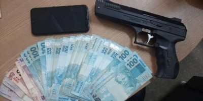Colorado D'Oeste: Garota de programa furta agricultor e foge deixando cliente pelado em...