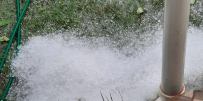 Chuva de granizo assusta moradores de Cerejeiras; Veja fotos e vídeos