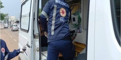 Irmãos se agridem a pauladas e pedradas durante bebedeira