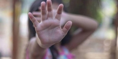 Criança revela para a avó que era estuprada pelo pai que é soro positivo