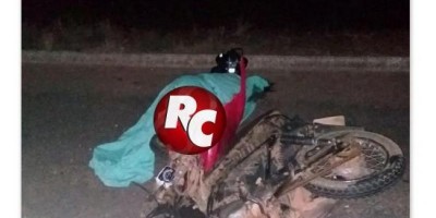 Mulher morre em grave acidente entre moto e caminhão na BR-429 em São Miguel do Guaporé