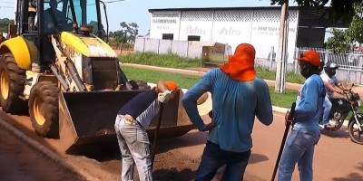DER inicia operação tapa-buracos nas avenidas Norte Sul e 25 de Agosto em Rolim de Moura