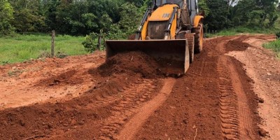 Prefeitura de Rolim de Moura recupera vicinais com recursos do Fitha
