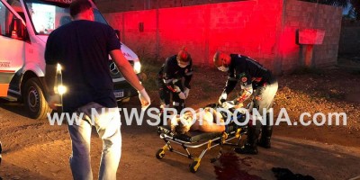 PM encontra homem agonizando no meio da rua após ataque a golpes de facão
