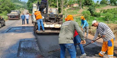 Governo de Rondônia recupera trecho da RO-383, entre o trevo da RO-490 e Alta Floresta