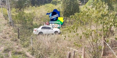 Carro capota em estrada entre Ji-Paraná e distrito de Nova Londrina