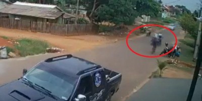 Ouro Preto: Motoqueiro atropela idoso e foge em seguida; Veja o vídeo