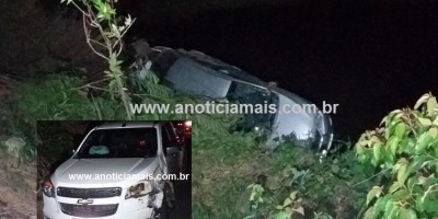 Corola colide contra S10 na RO-464 em Jaru