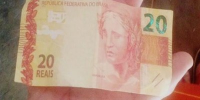 Mulher apanha do marido por reclamar do valor de dinheiro para fazer compras