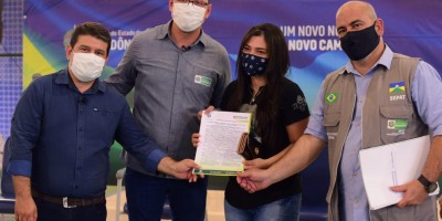 Prefeitura de Rolim de Moura entrega mais de 180 'Títulos Já'