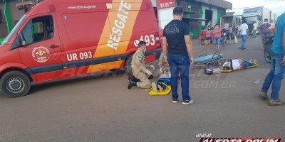 Acidente de trânsito entre carro e moto resulta em duas pessoas feridas em Rolim de Moura