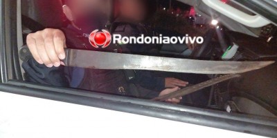 Esposa é atacada a golpes de facão pelo marido