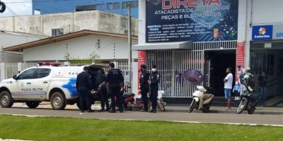 Pai e filha venezuelanos são agredidos e donos de loja acabam presos após pancadaria em...