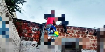 Alucinado, usuário de drogas acha que estão lhe perseguindo e tenta pular para dentro...