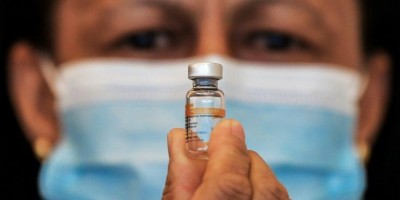 Avião com insumo para fabricação de 8,6 milhões de doses da Coronavac chega hoje (03)...