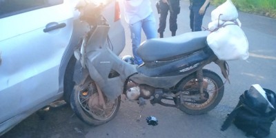 Motociclista morre após colisão entre carro e moto em São Francisco