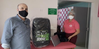 Sicredi Univales em Rolim de Moura entrega equipamentos para associação Mulheres de...