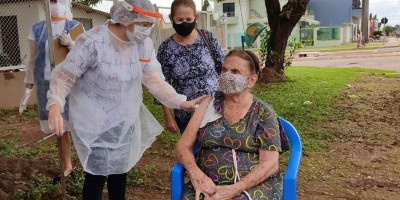 Idosos de 85 a 89 anos receberão vacina contra covid-19 na quinta-feira (11); Cerca de...
