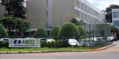 Aneel propõe devolver R$ 50 bilhões a consumidores em até cinco anos
