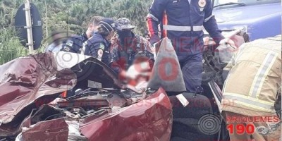 Ariquemes: Bebê de 6 meses morre após grave acidente entre duas carretas e um carro na...