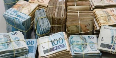 Criminosos roubam R$ 200 mil que estavam guardados dentro de casa em Porto Velho