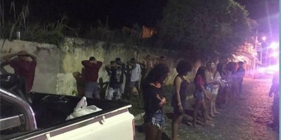 PM aciona Conselho Tutelar após acabar com aglomeração em Chupinguaia onde menores...