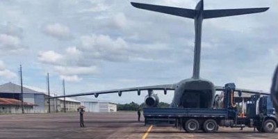 Avião com 5 mil m³ cúbicos de oxigênio chega a Rondônia