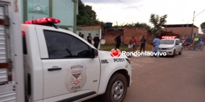 Câmera de segurança registra momento em que homem é morto a tiro enquanto empinava...