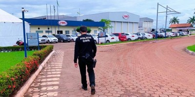 MP e PC deflagram operação em frigorífico da JBS em Pimenta Bueno
