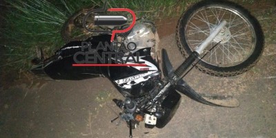 Motociclista morre ao perder controle da direção da motocicleta e bater em Guard rail...