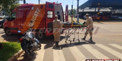 Motociclista é socorrido à UPA após sofrer acidente no centro de Rolim de Moura