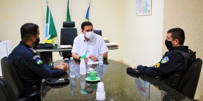Prefeito Aldo Júlio se reúne com comandante da PM de Rolim de Moura