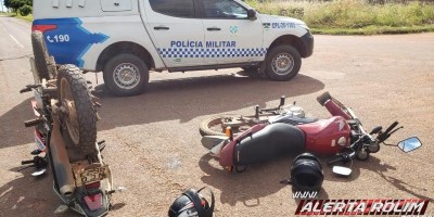 Dois motociclistas ficam feridos após colisão entre motos no Bairro Industrial em Rolim...