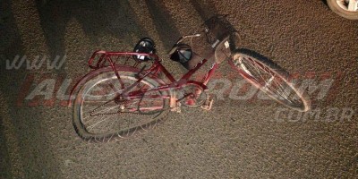 Idoso em bicicleta é atingido por carro na RO-010 durante a noite de quarta-feira em...