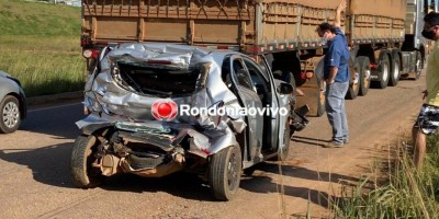Veículo de aplicativo fica destruído após ser prensado por carreta e caminhão baú na...