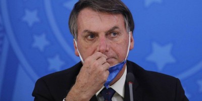 Bolsonaro diz que TCU teria relatório questionando n° de mortes por Covid no país; TCU...