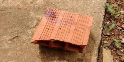 Homem é preso após agredir brutalmente o primo a tijolada
