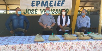 Prefeitura de Rolim de Moura entrega prêmios para vencedores de concurso sobre Meio...