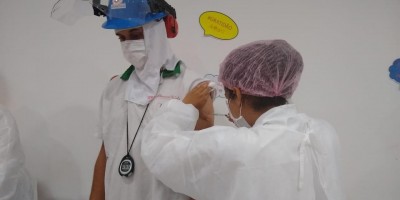 Rolim de Moura vacina mais de 500 trabalhadores da indústria nesta segunda-feira (21);...